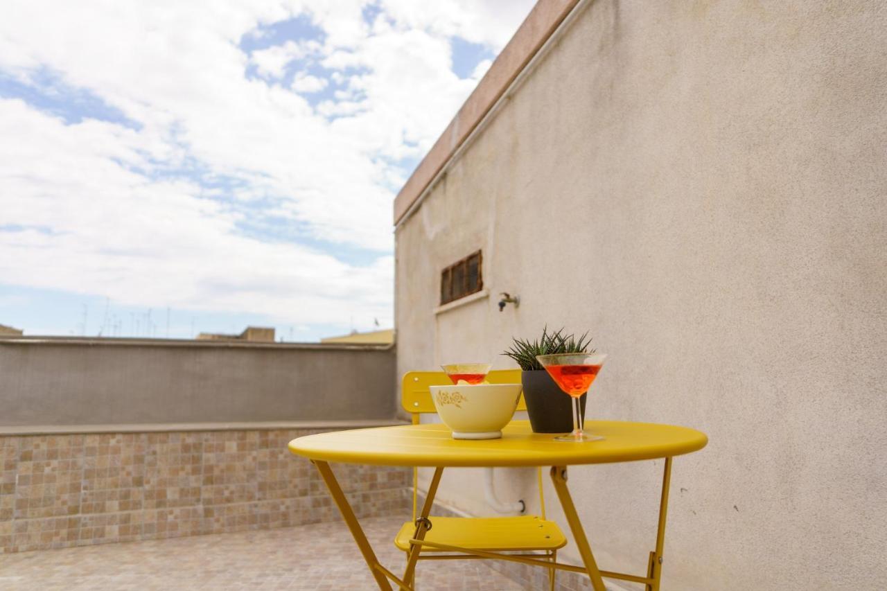 Siracusa Comfy & Central Apartment With Terrace سيراكوزا المظهر الخارجي الصورة