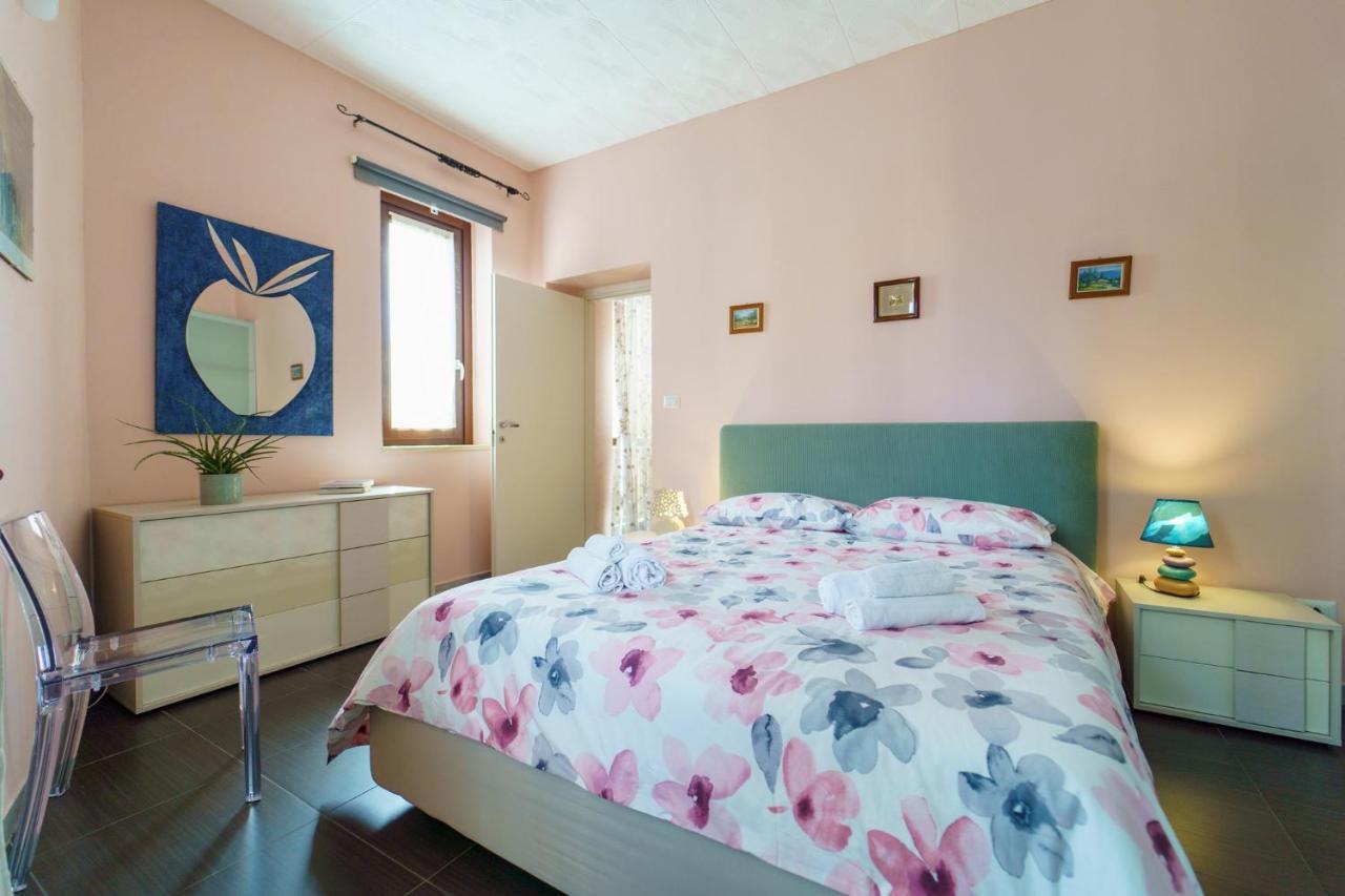 Siracusa Comfy & Central Apartment With Terrace سيراكوزا المظهر الخارجي الصورة